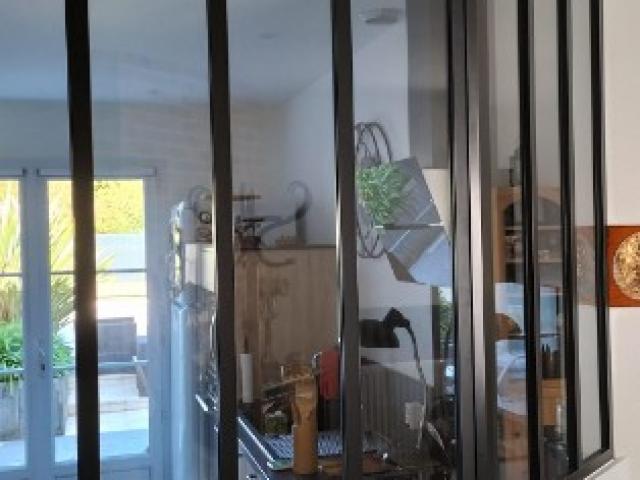 Pose/Installation d'une verrière intérieure en aluminium à BELLEVIGNY